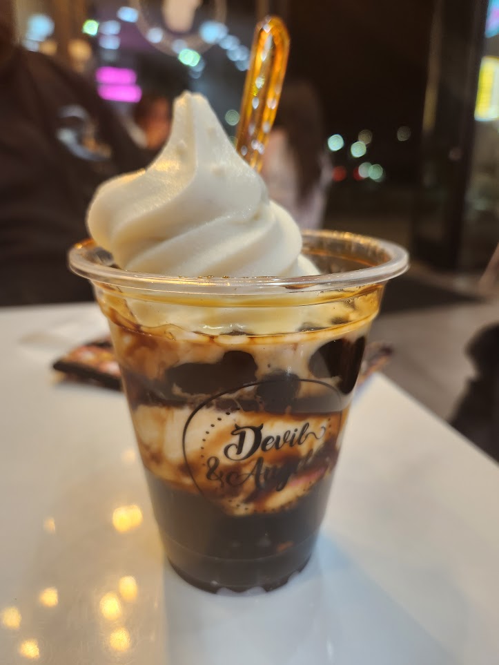 Chocolate dessert